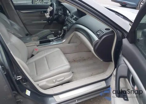 2009 Acura Tl 3.5 z USA, uszkodzony, nr VIN 19UUA86599A006453